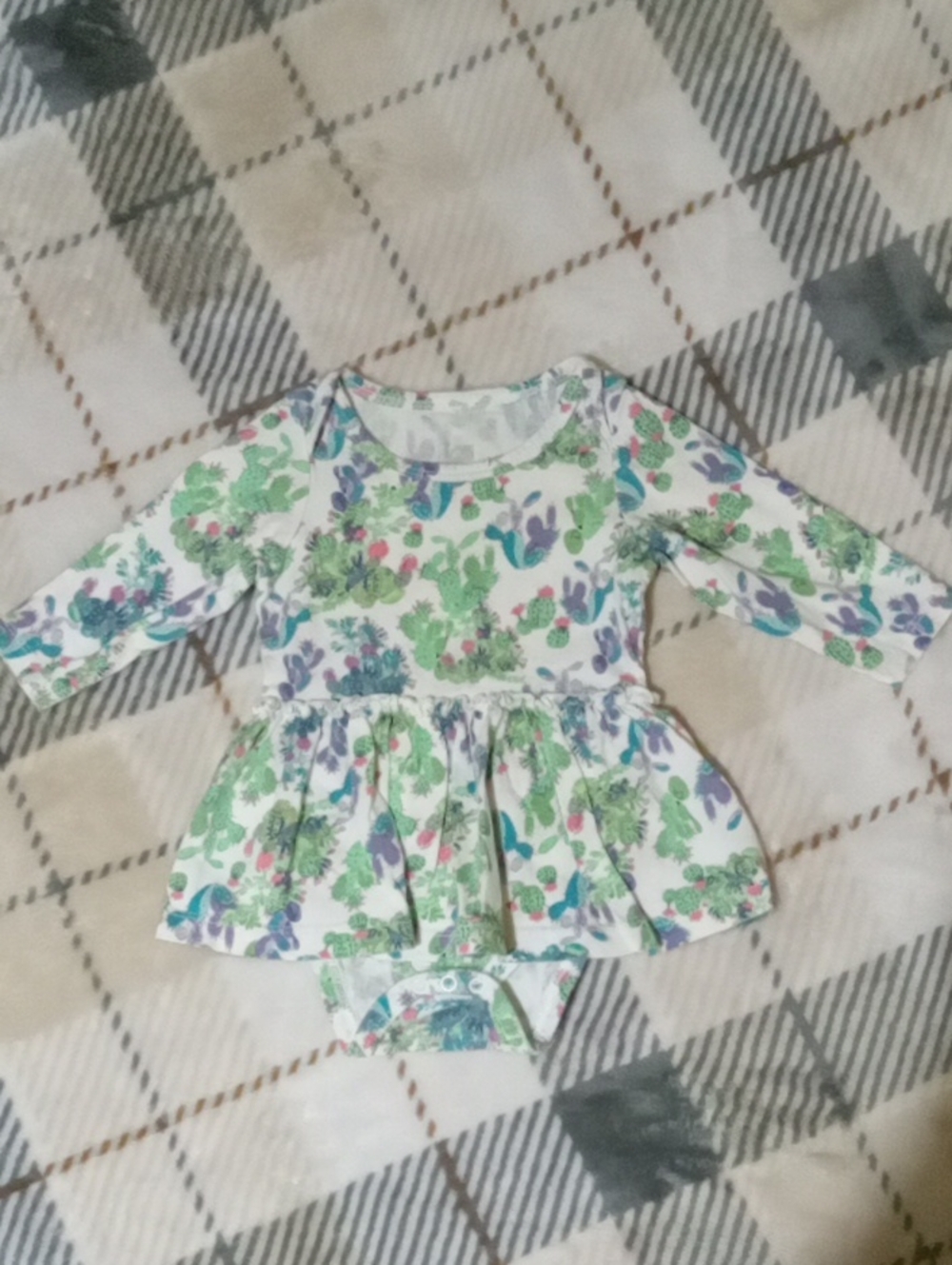 Long-Sleeve Floral Peplum Bodysuit - Green/White